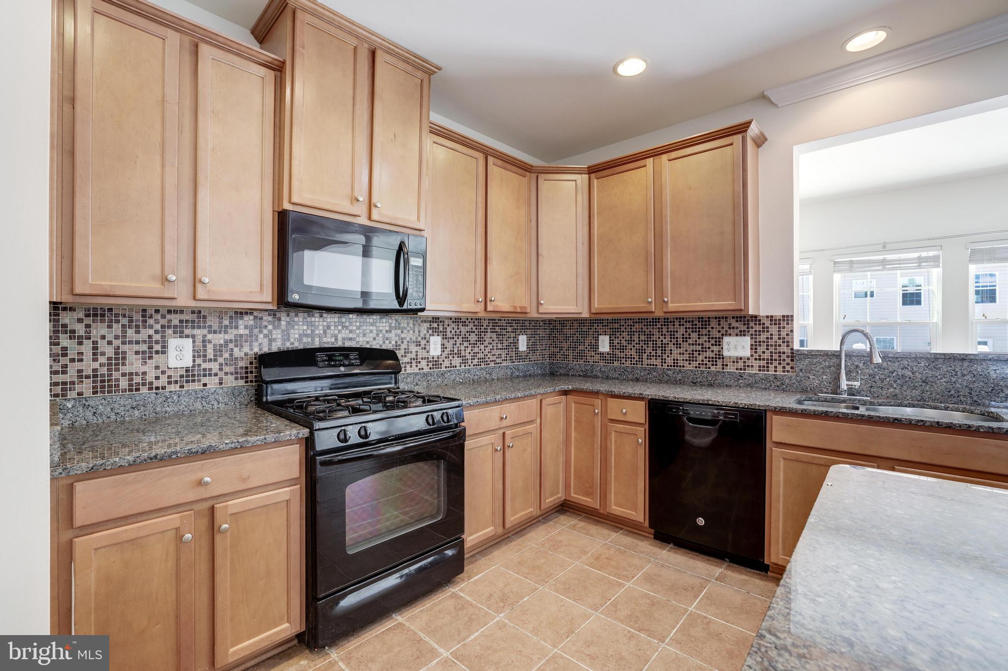 VIRGINIA MANOR - Residential Lease