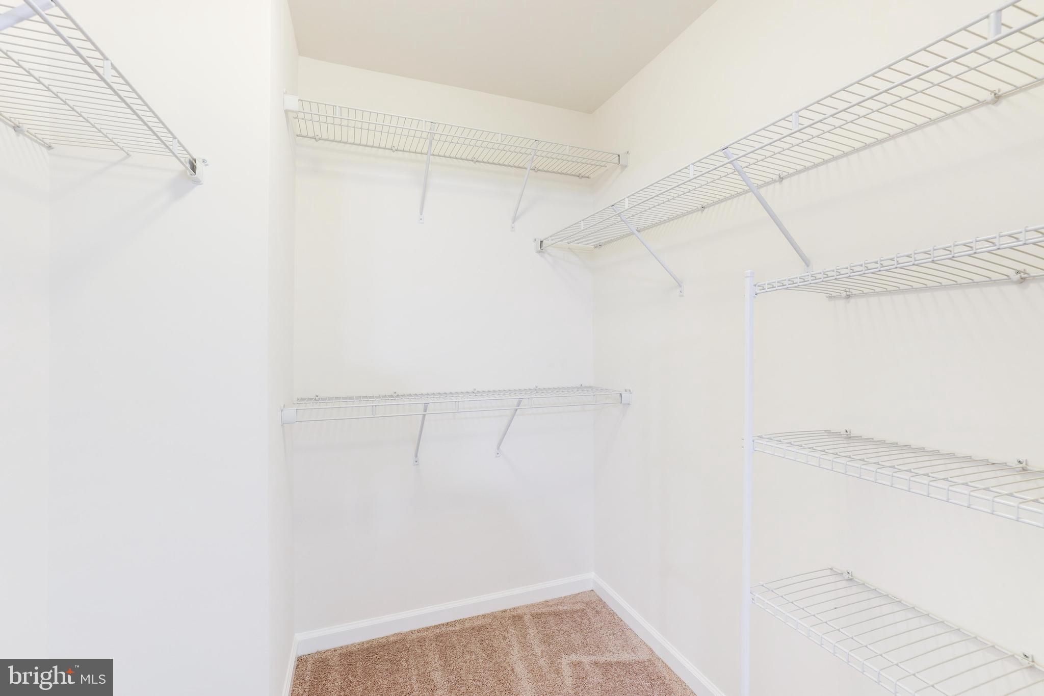 VIRGINIA MANOR - Residential Lease