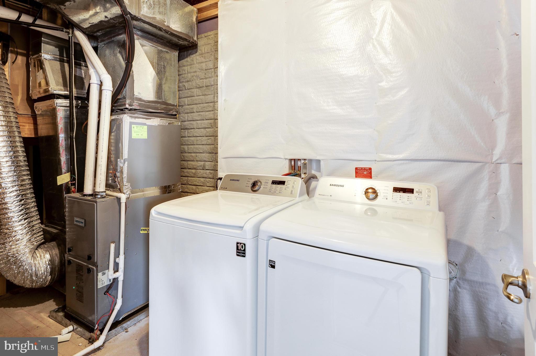 VIRGINIA MANOR - Residential Lease