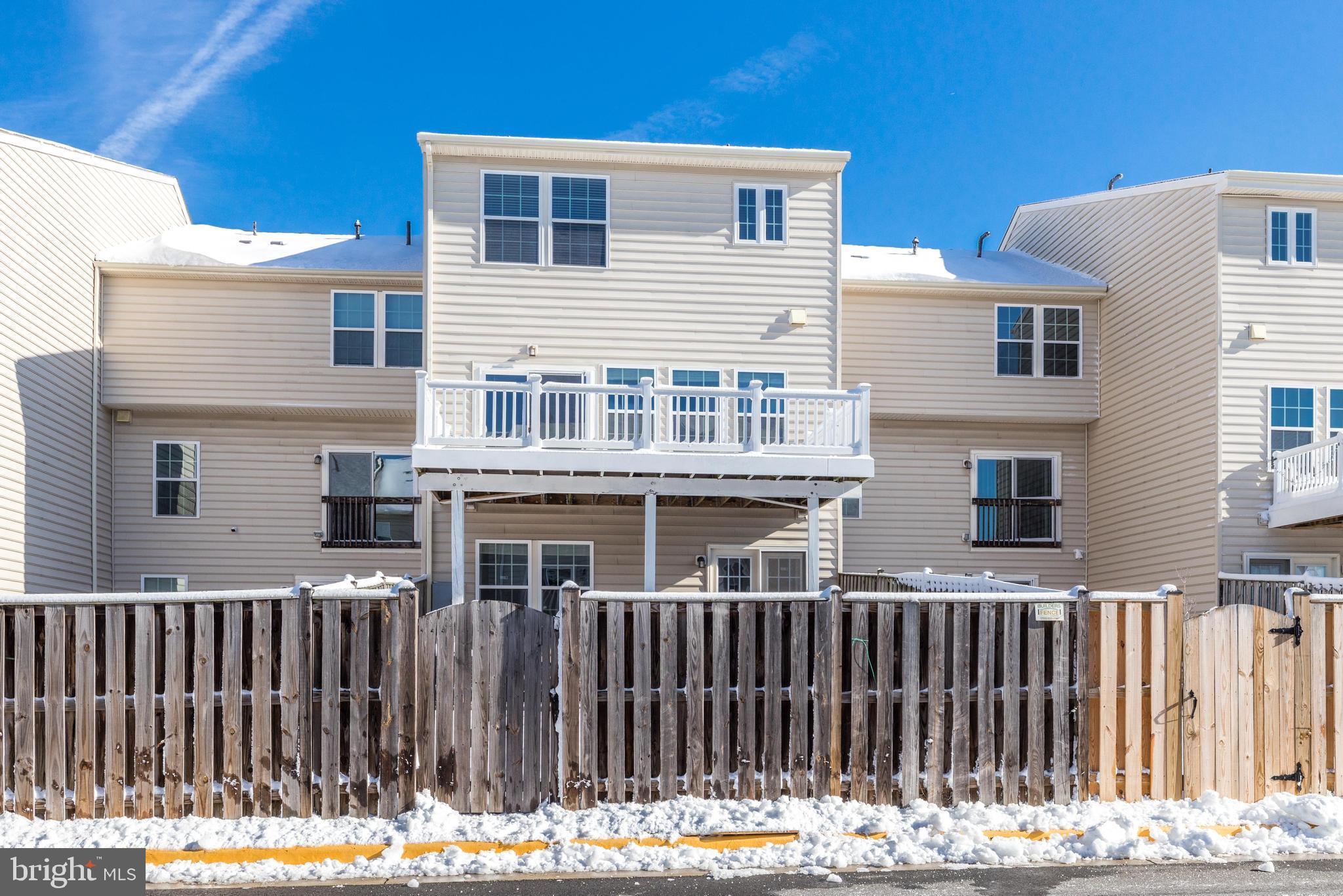 VIRGINIA MANOR - Residential Lease