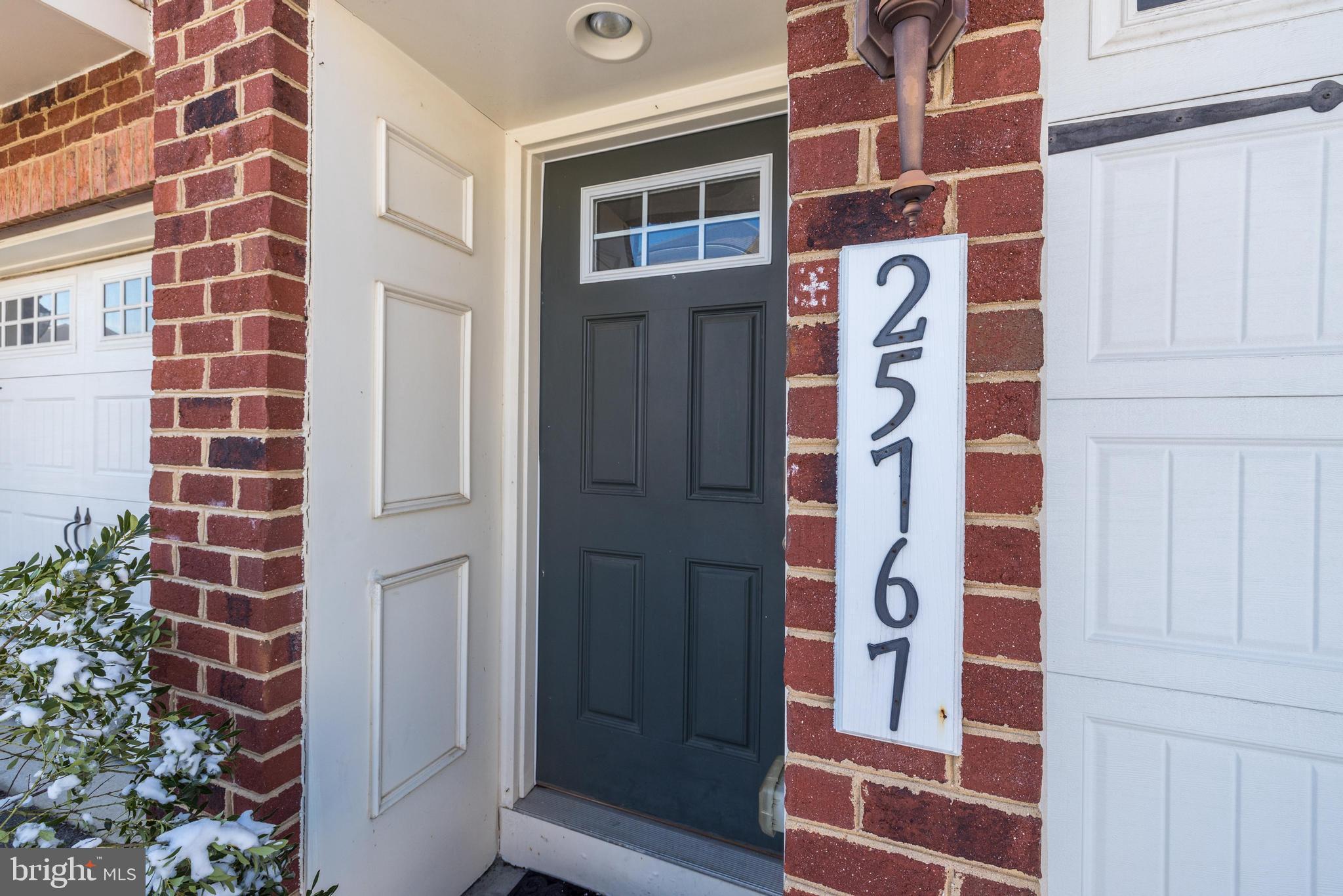 VIRGINIA MANOR - Residential Lease