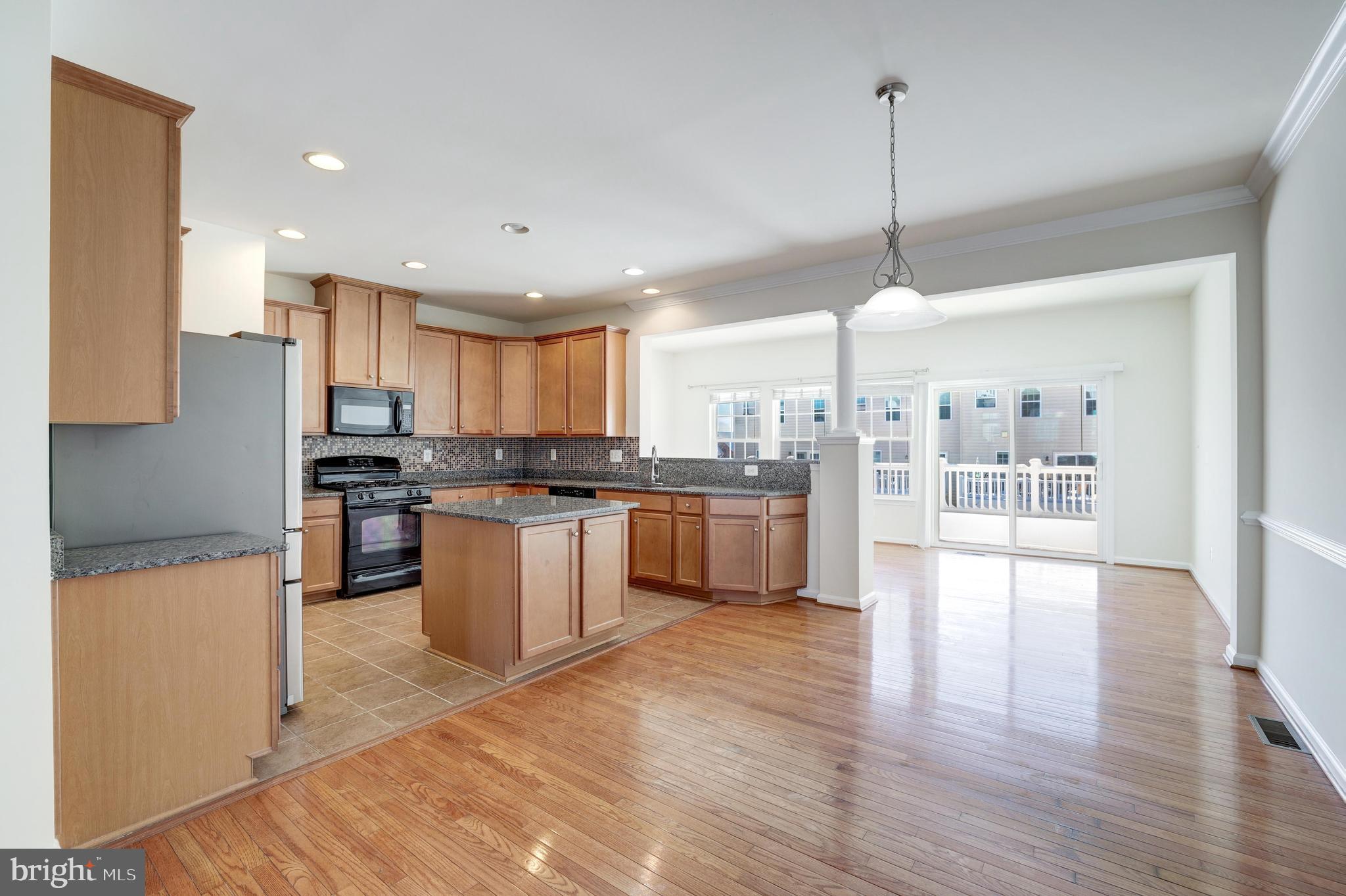 VIRGINIA MANOR - Residential Lease