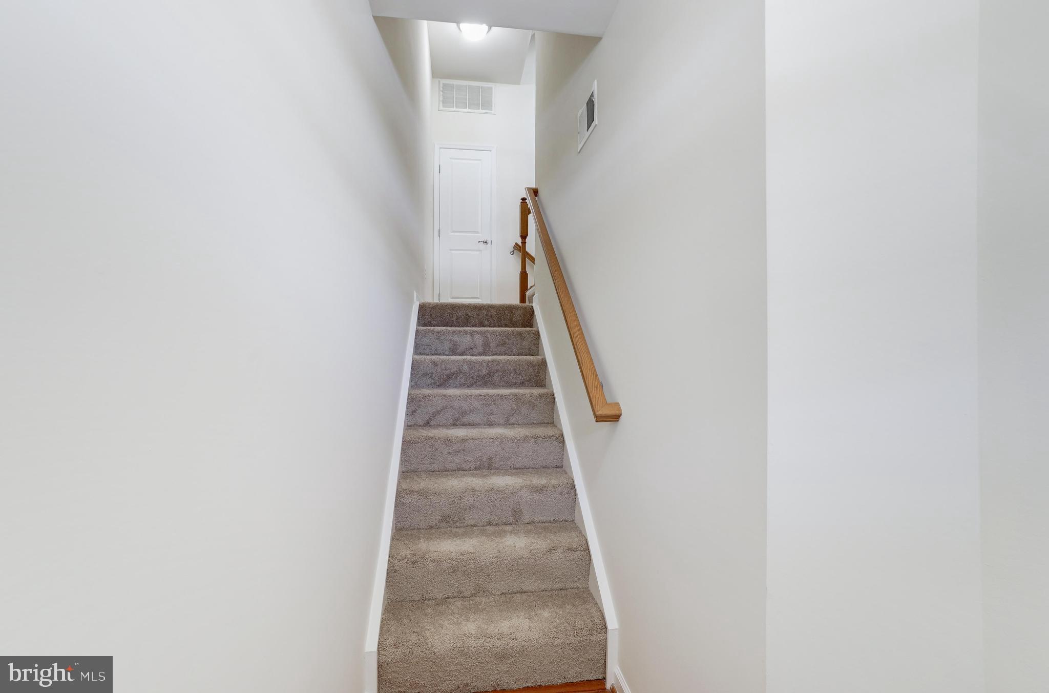 VIRGINIA MANOR - Residential Lease