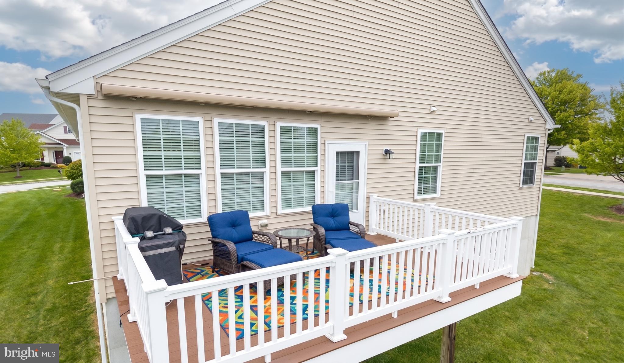 VILLAGES AT HILLVIEW - Residential