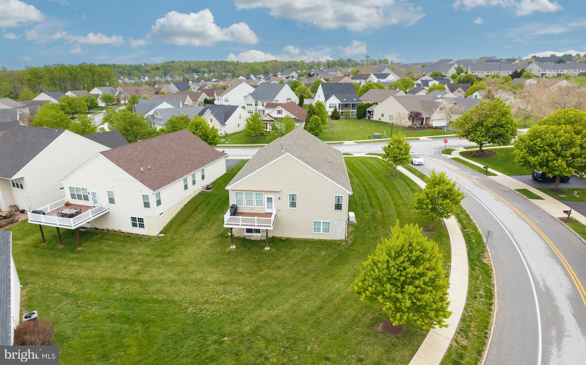 VILLAGES AT HILLVIEW - Residential