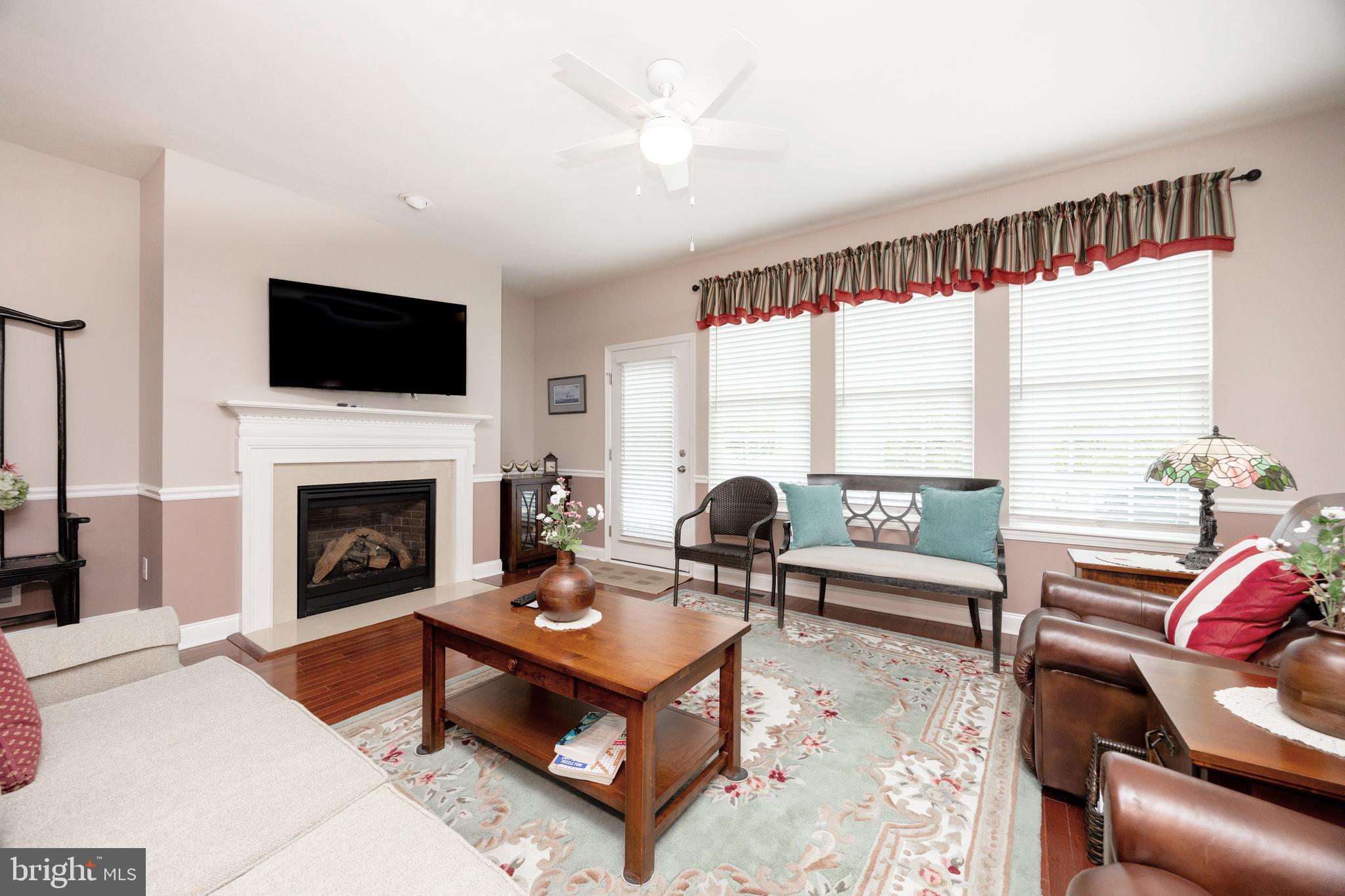 VILLAGES AT HILLVIEW - Residential