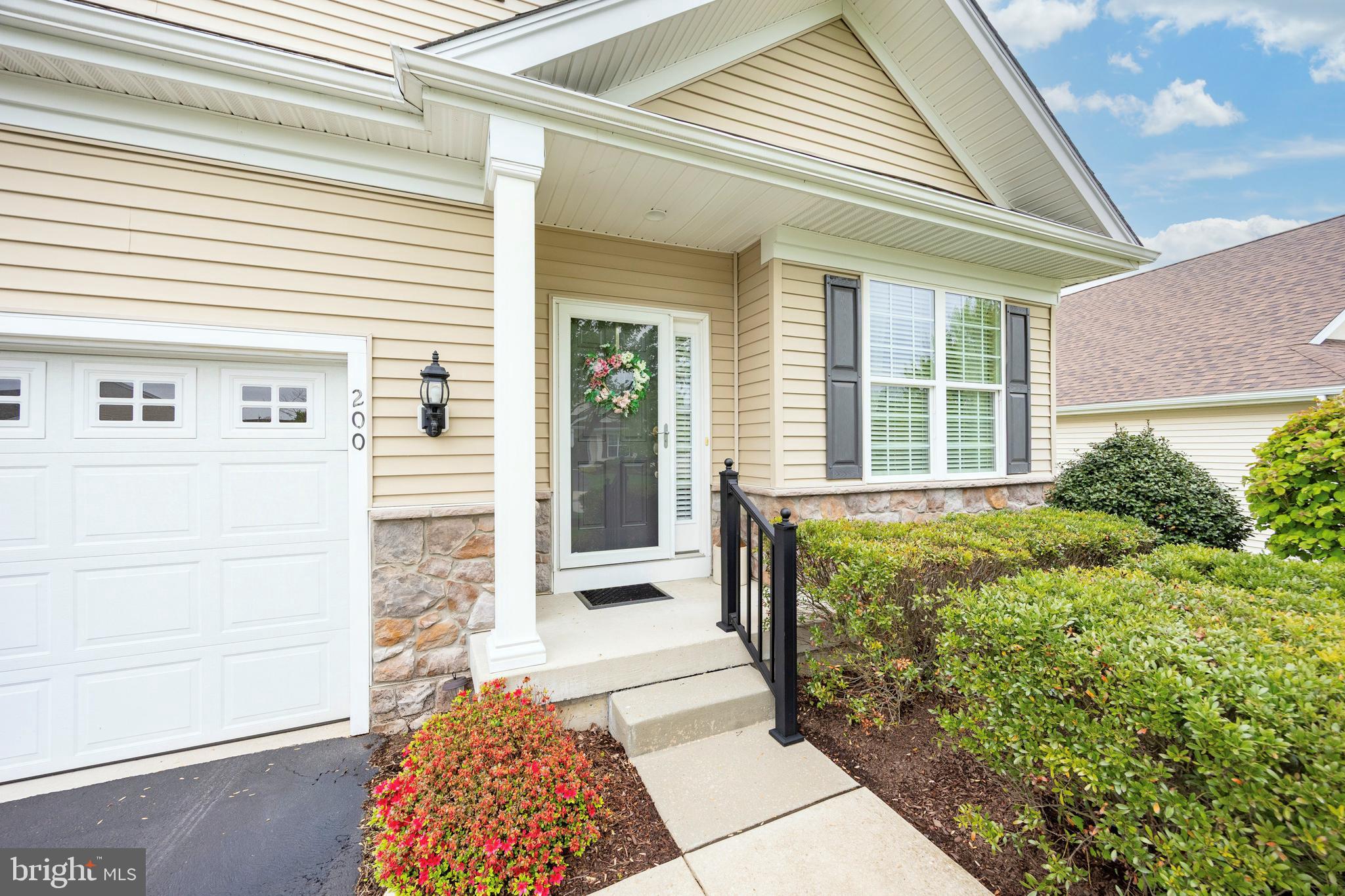 VILLAGES AT HILLVIEW - Residential