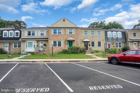 Photo of 9107 Bowler Drive, FAIRFAX, VA 22031 (MLS # VAFX2334976)