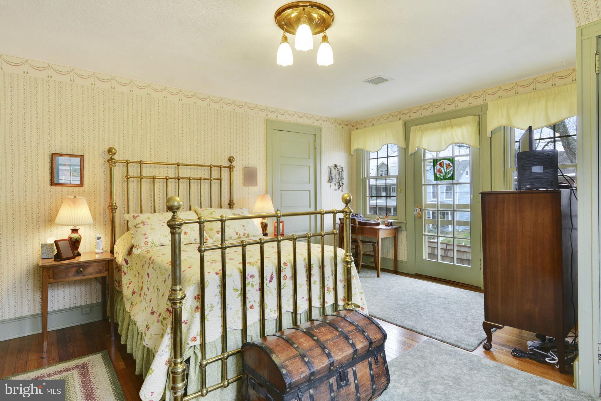 HISTORIC CHESTERTOWN - Residential