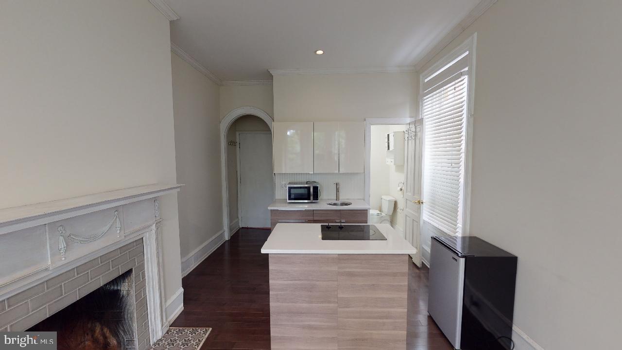 FITLER SQUARE - Residential Lease