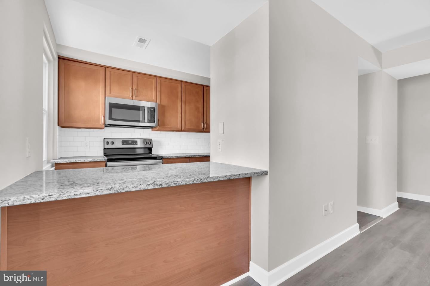 1800 28TH PLACE SE 201
