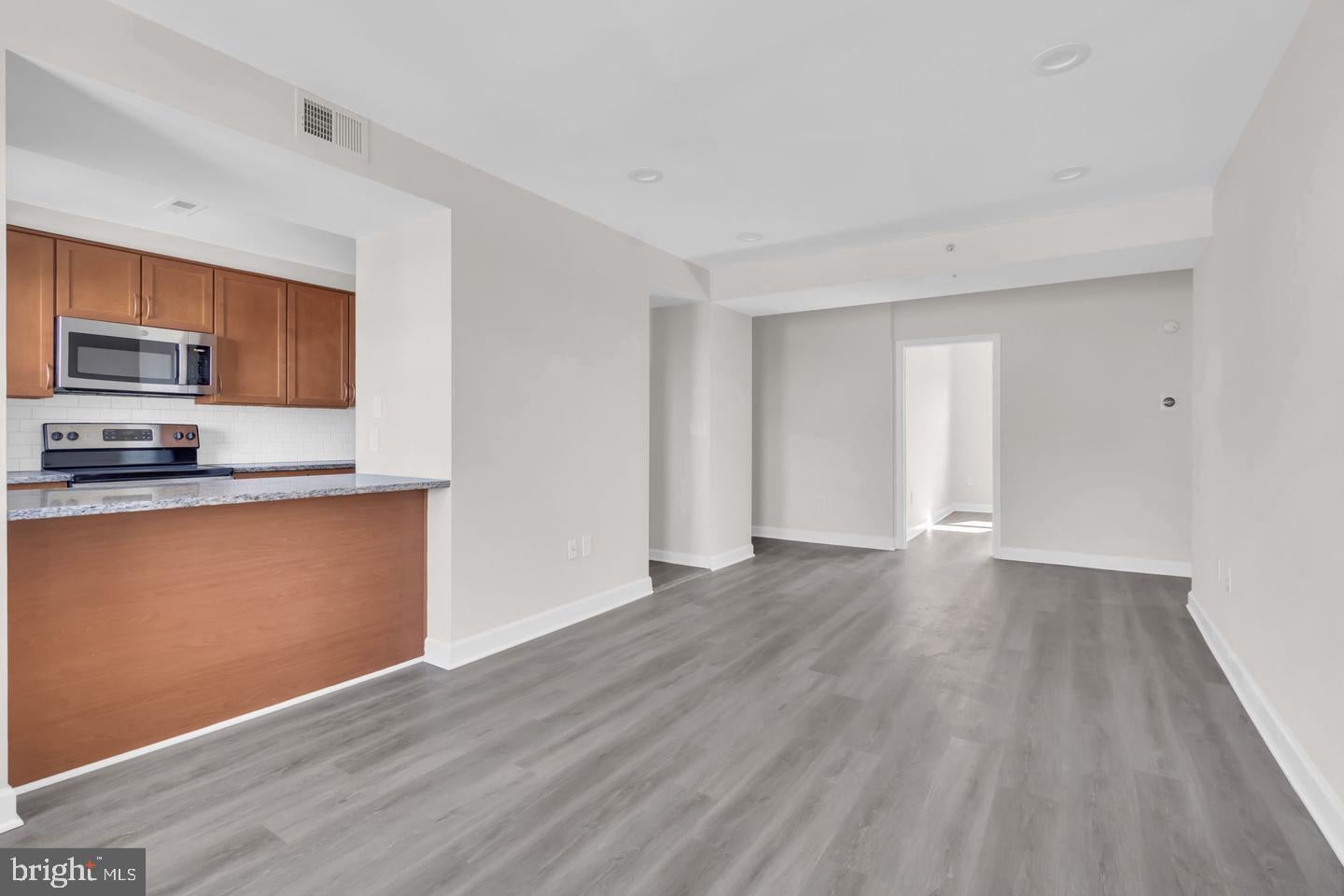 1800 28TH PLACE SE 201