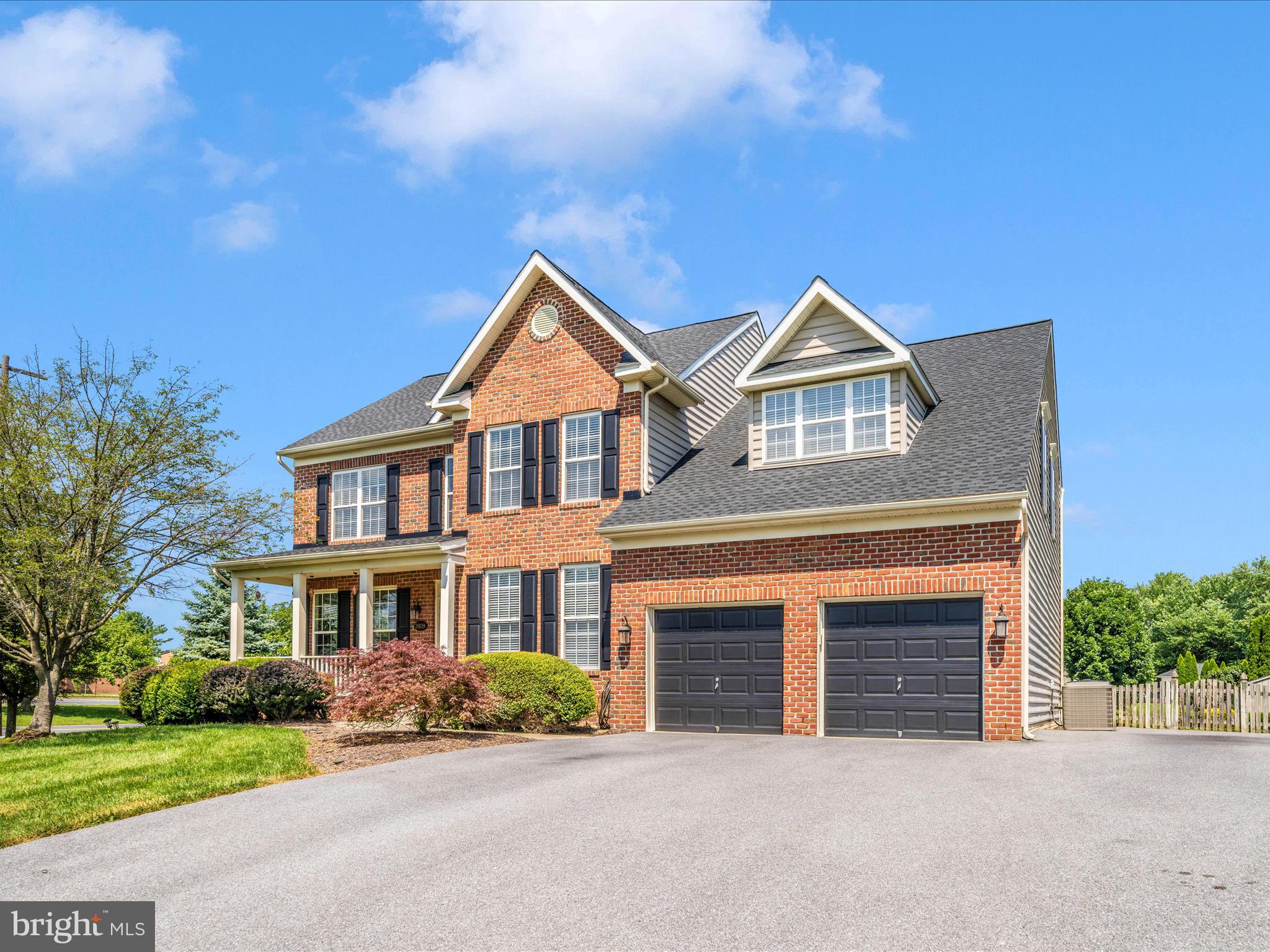 GREEN HILL MANOR - Residential