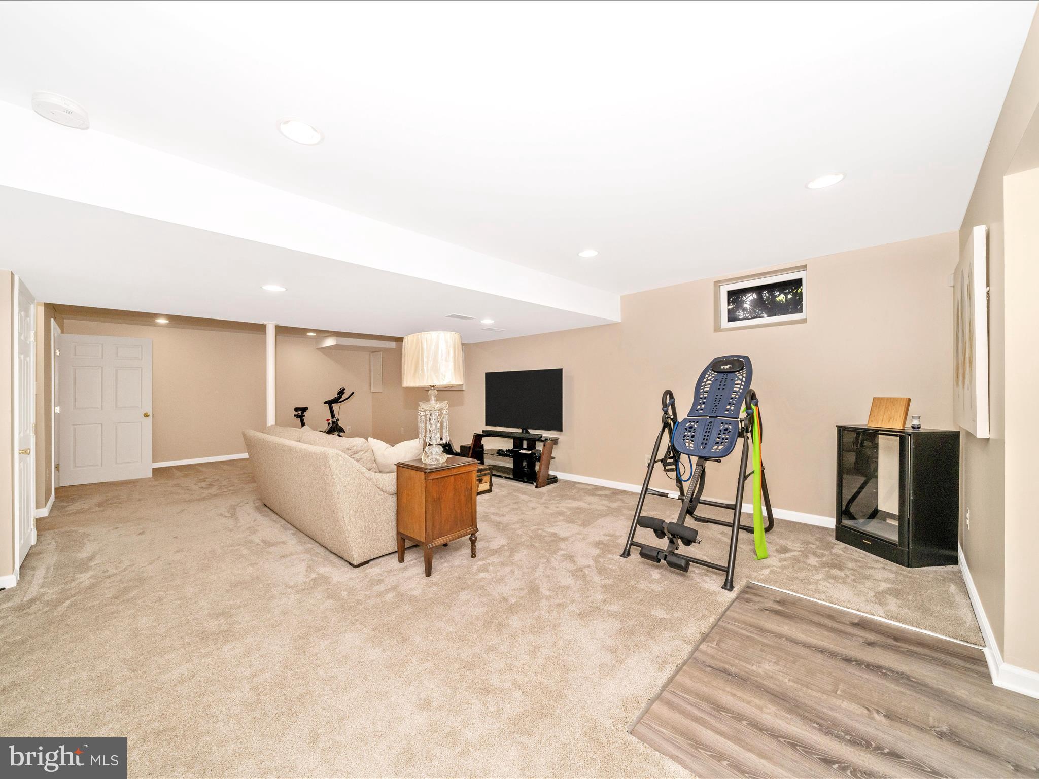 GREEN HILL MANOR - Residential