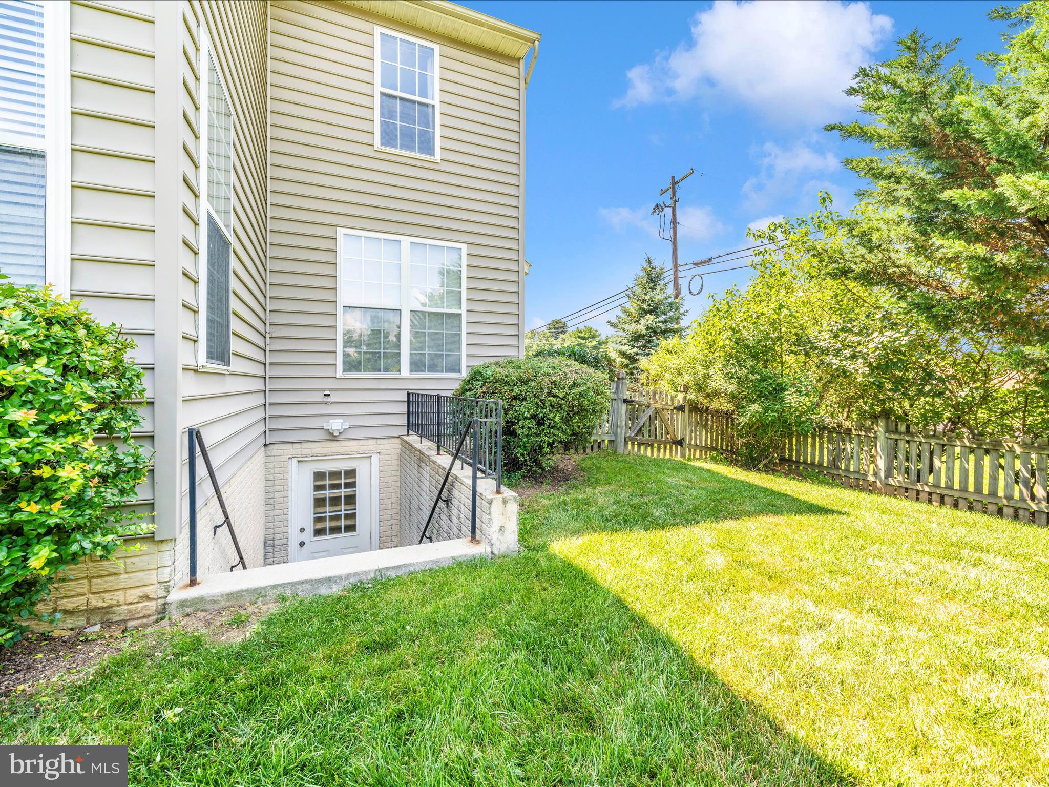 GREEN HILL MANOR - Residential