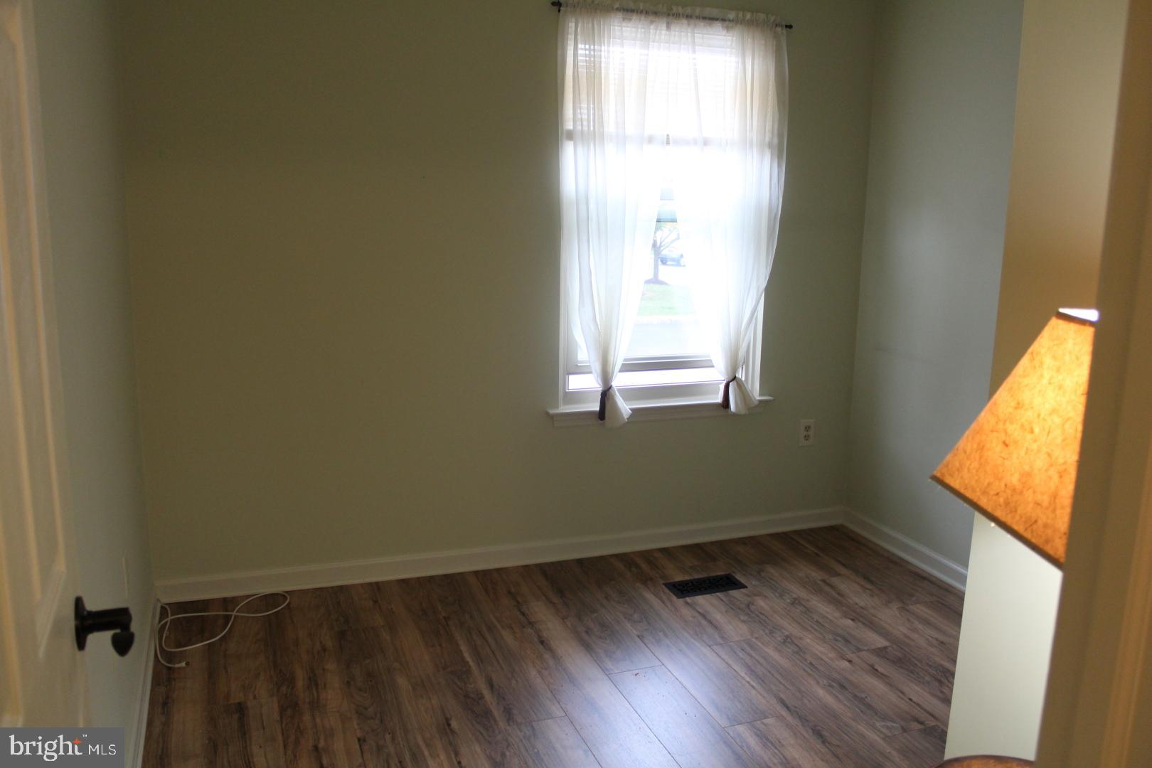 MAPLE GLEN - Residential