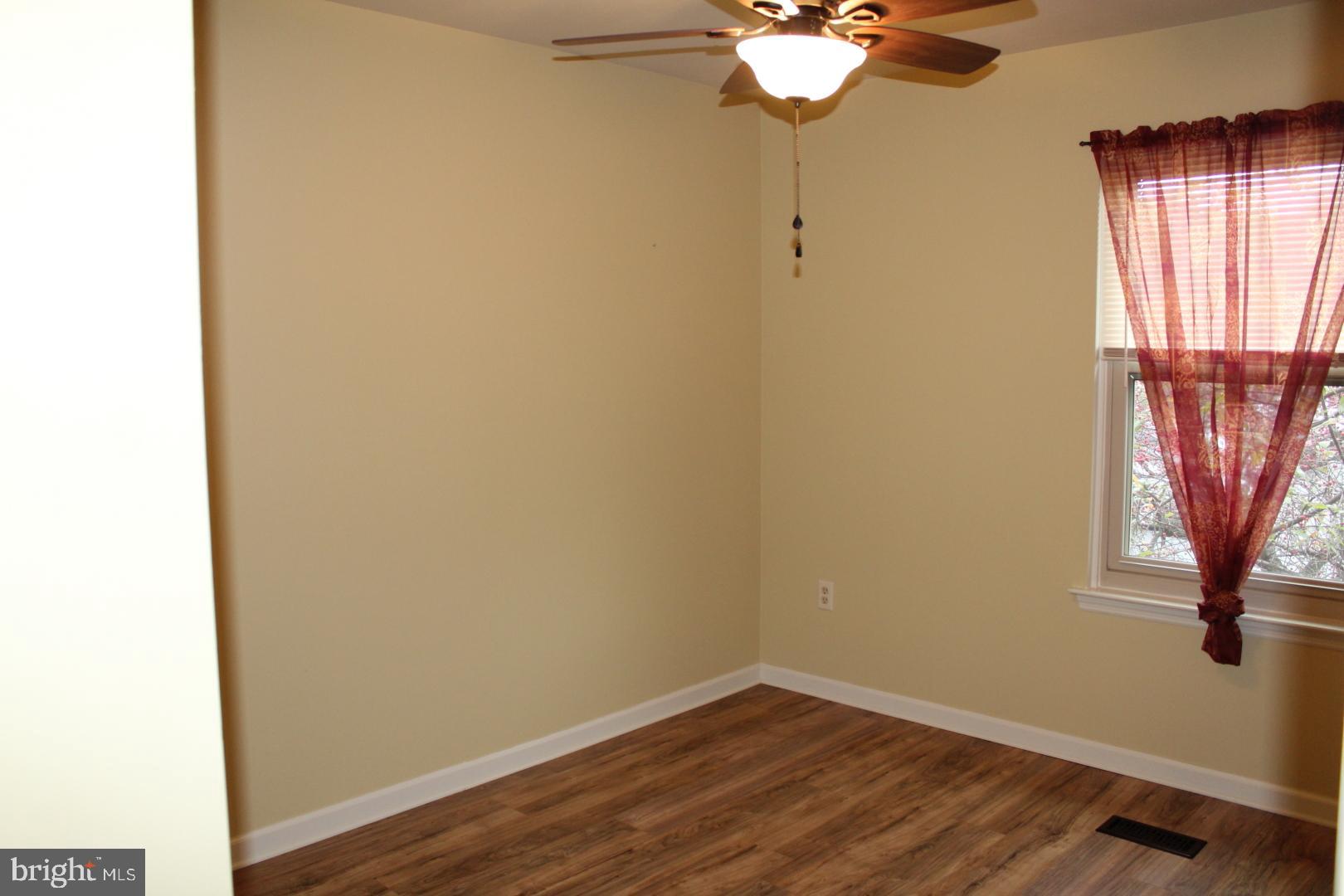 MAPLE GLEN - Residential