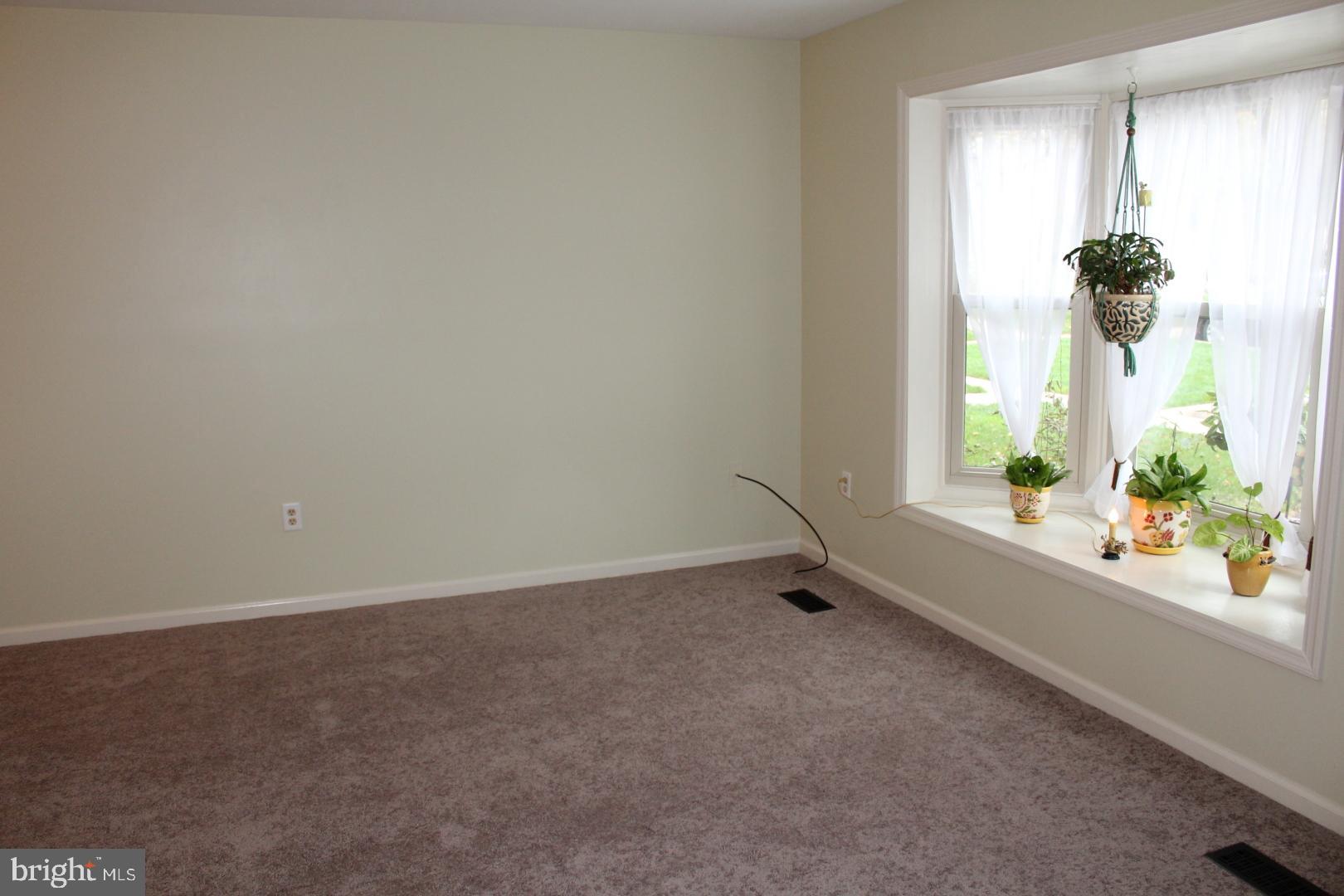 MAPLE GLEN - Residential