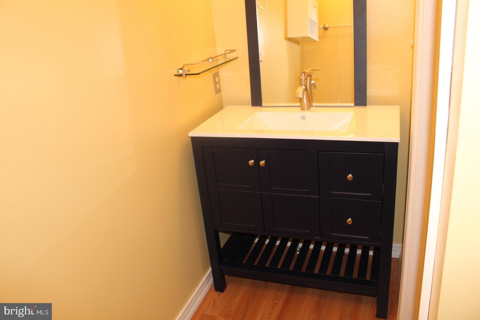 MAPLE GLEN - Residential