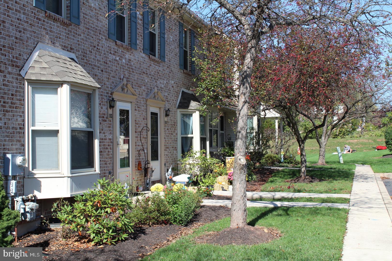 MAPLE GLEN - Residential