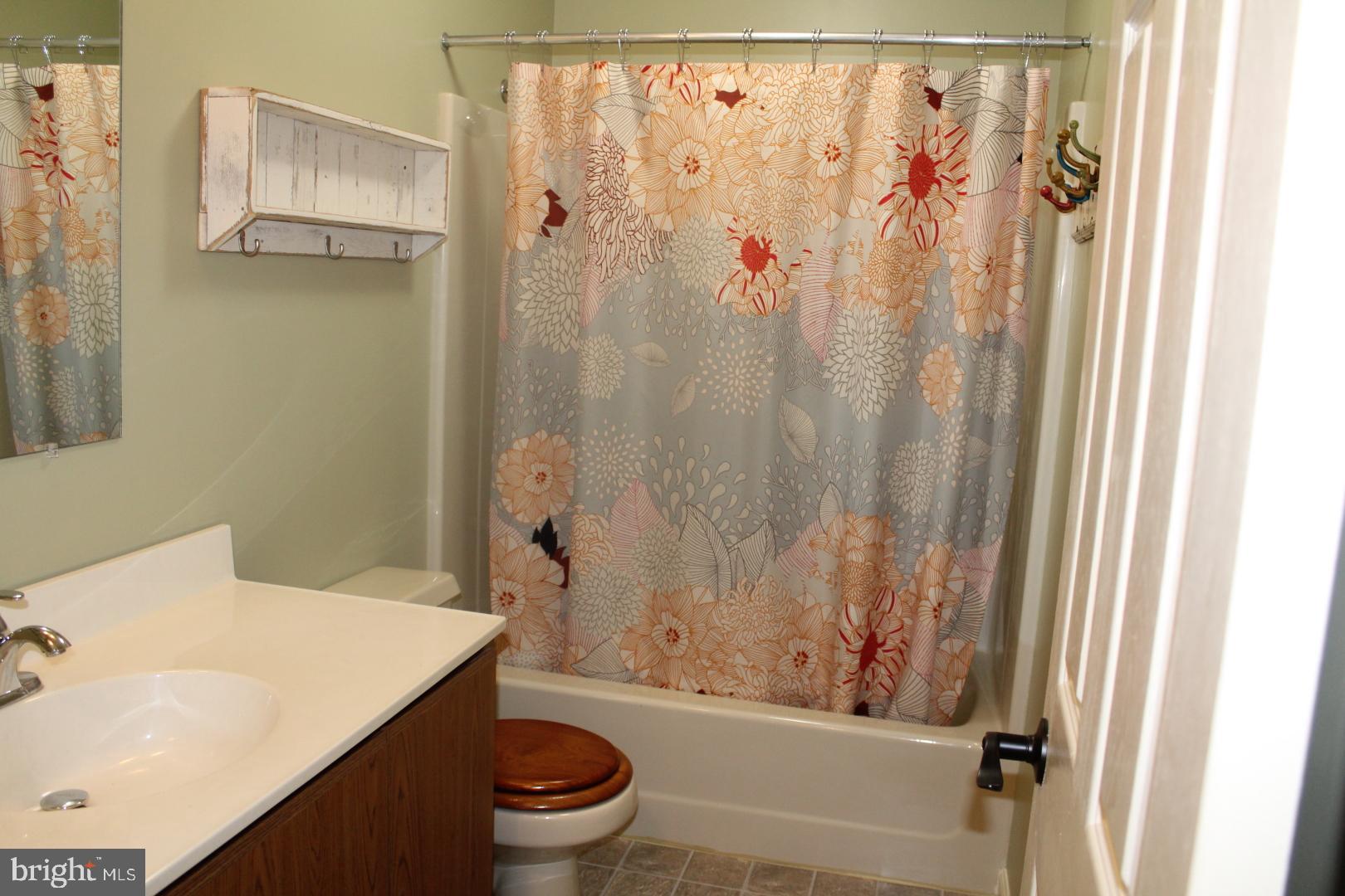 MAPLE GLEN - Residential