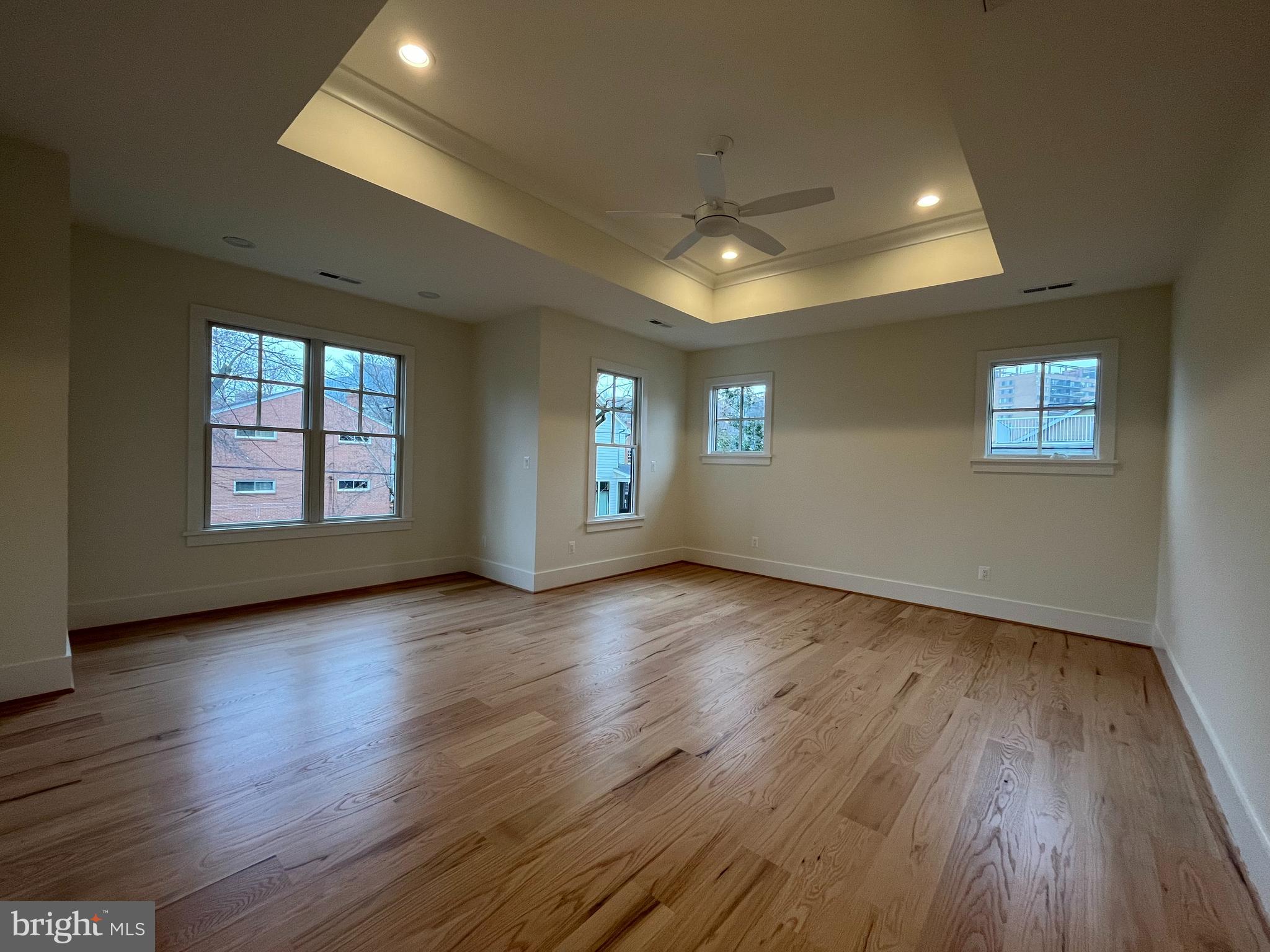 ADDISON HEIGHTS - Residential