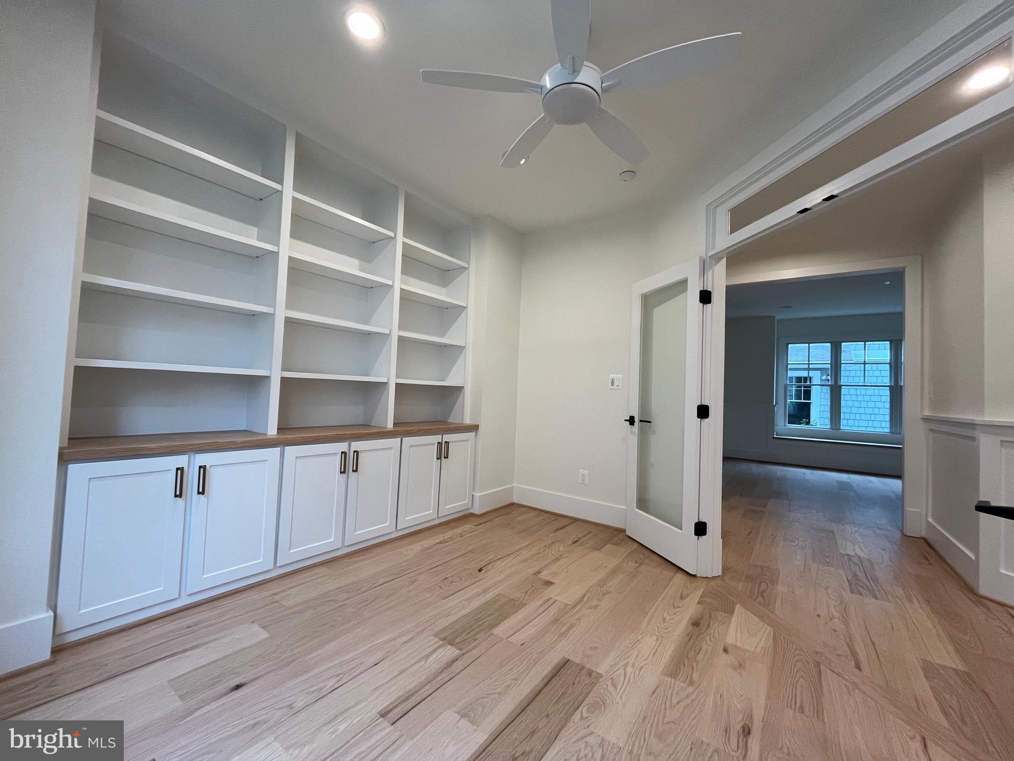 ADDISON HEIGHTS - Residential