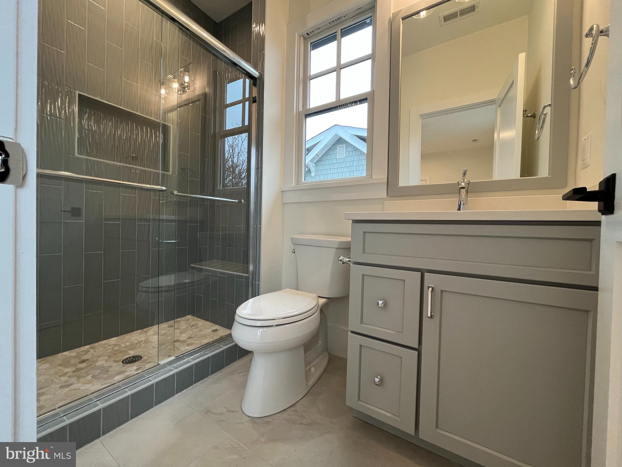 ADDISON HEIGHTS - Residential