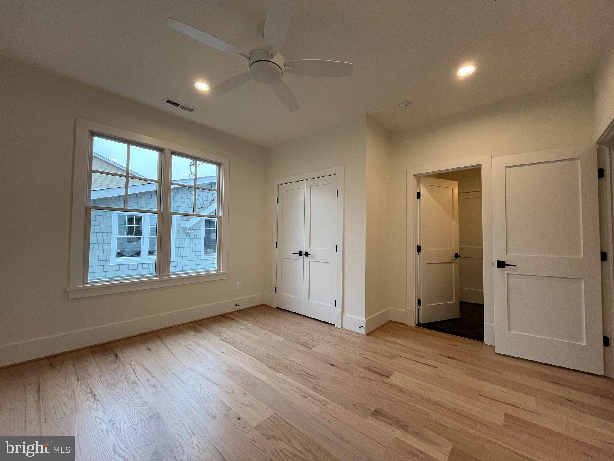 ADDISON HEIGHTS - Residential