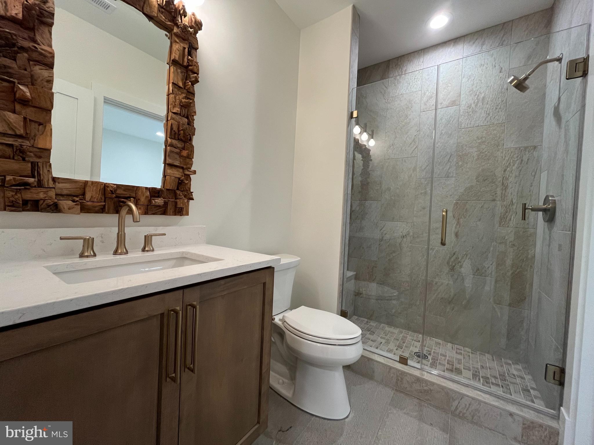 ADDISON HEIGHTS - Residential