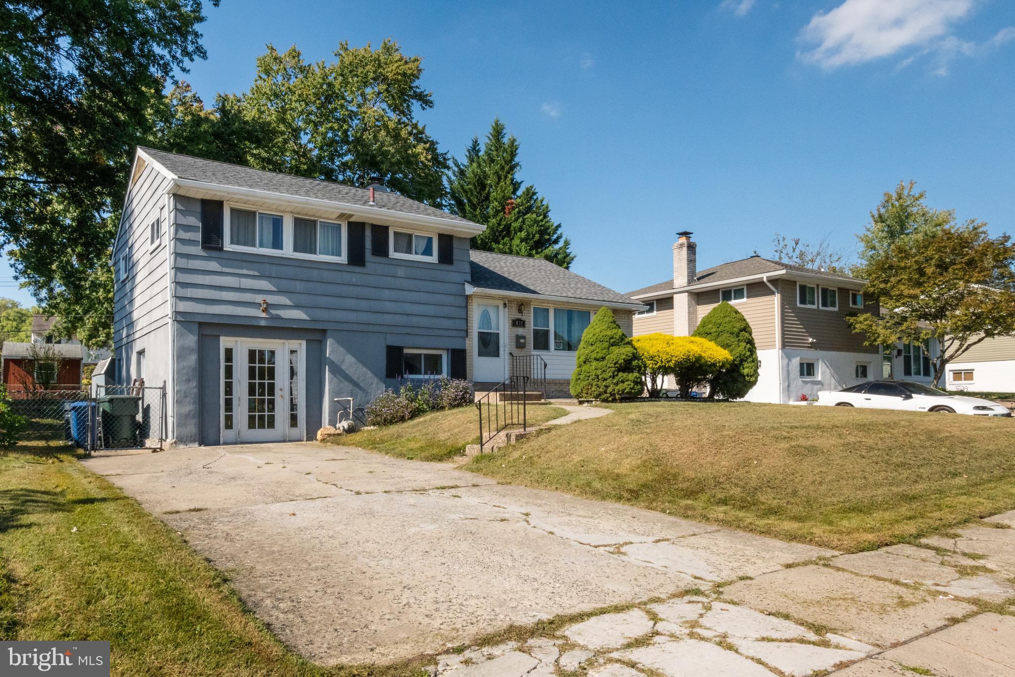 1438 DORIS ROAD