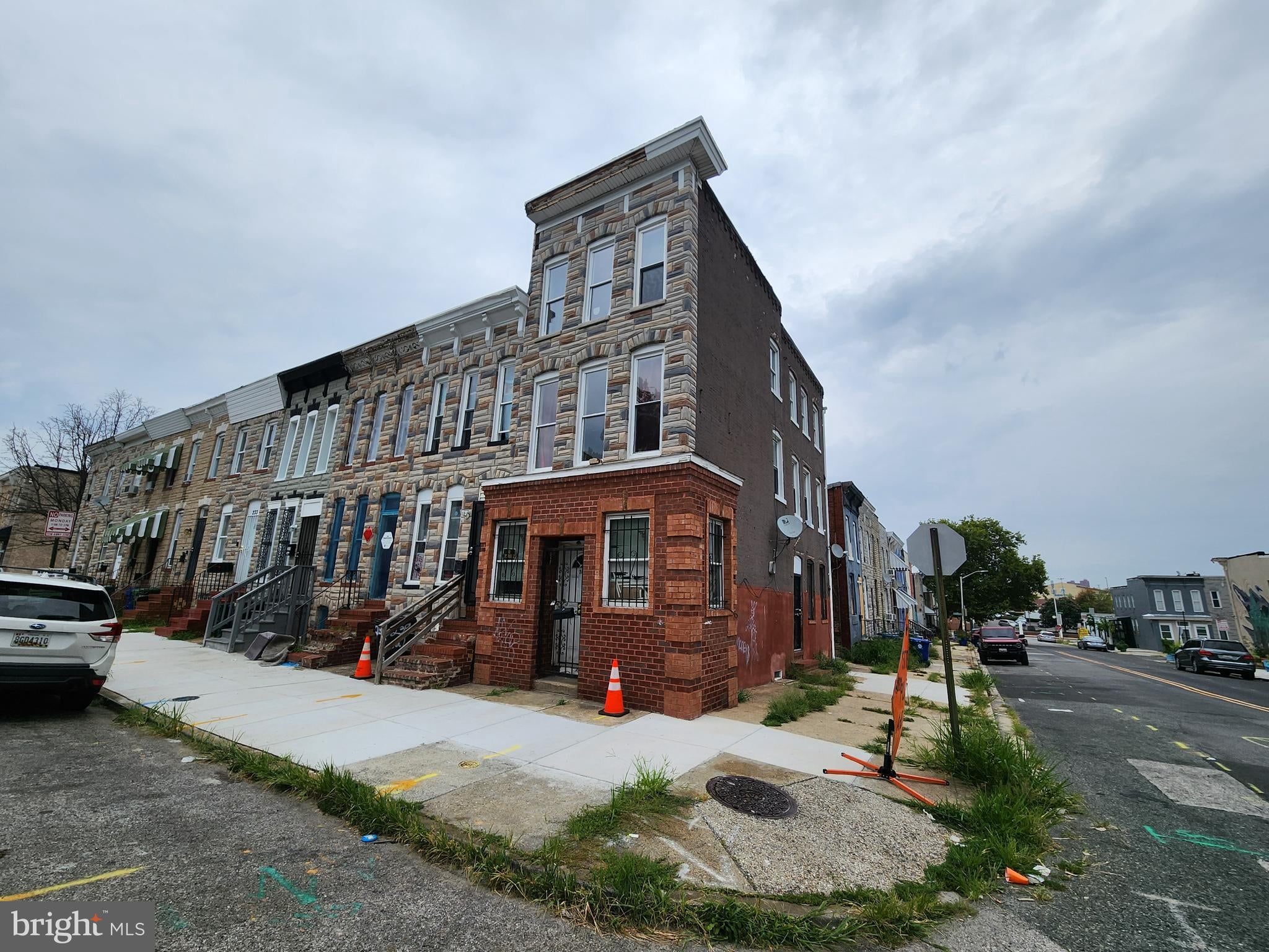 241 S CALHOUN STREET