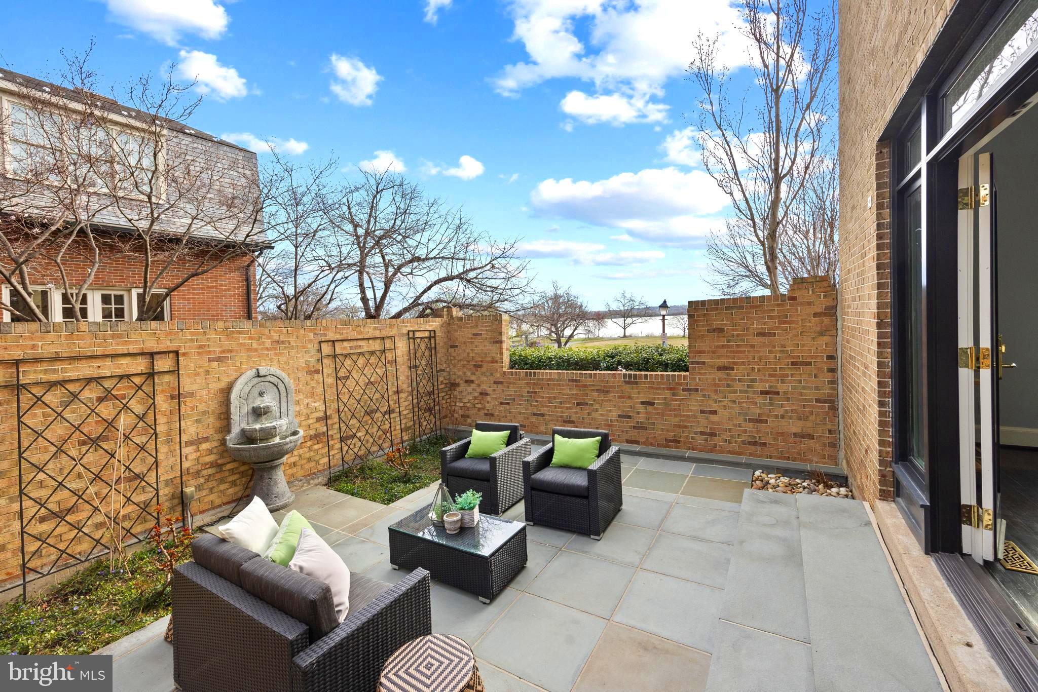 OLD TOWN - Residential