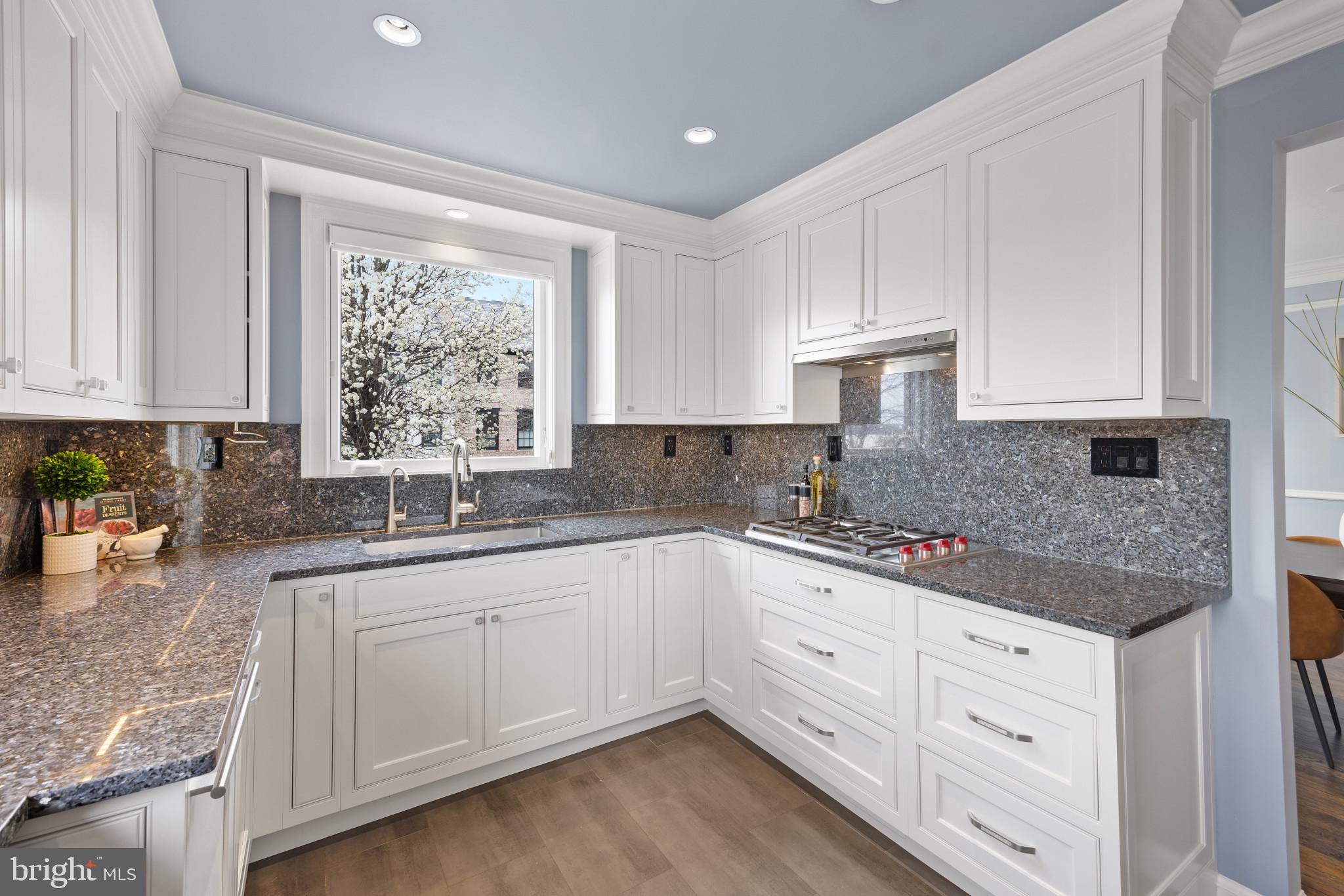 OLD TOWN - Residential