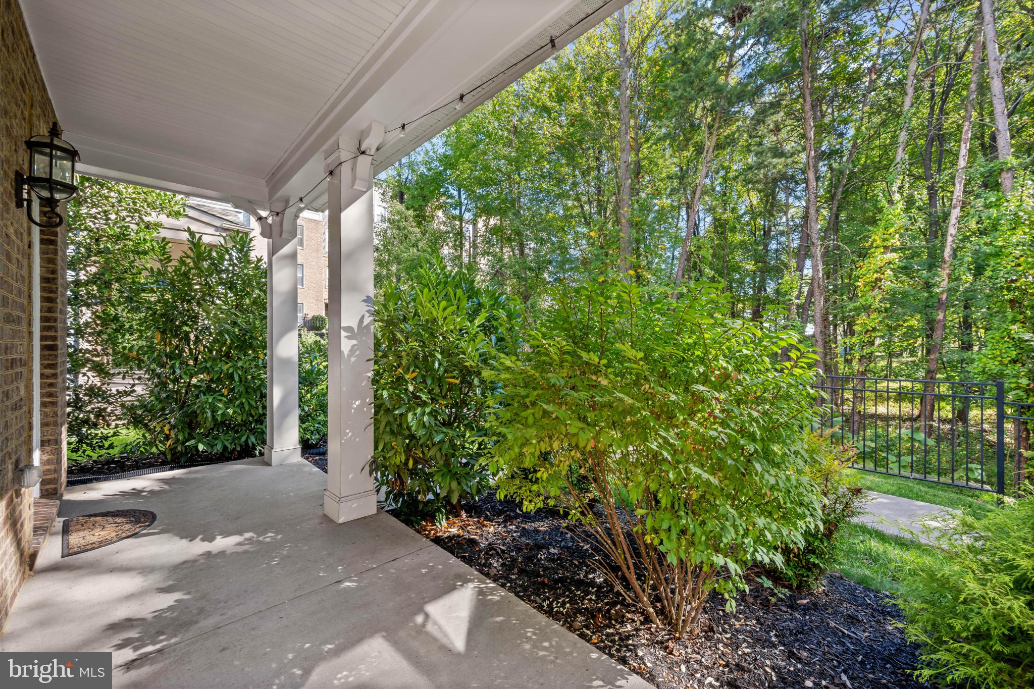 1523 BURNELL DRIVE