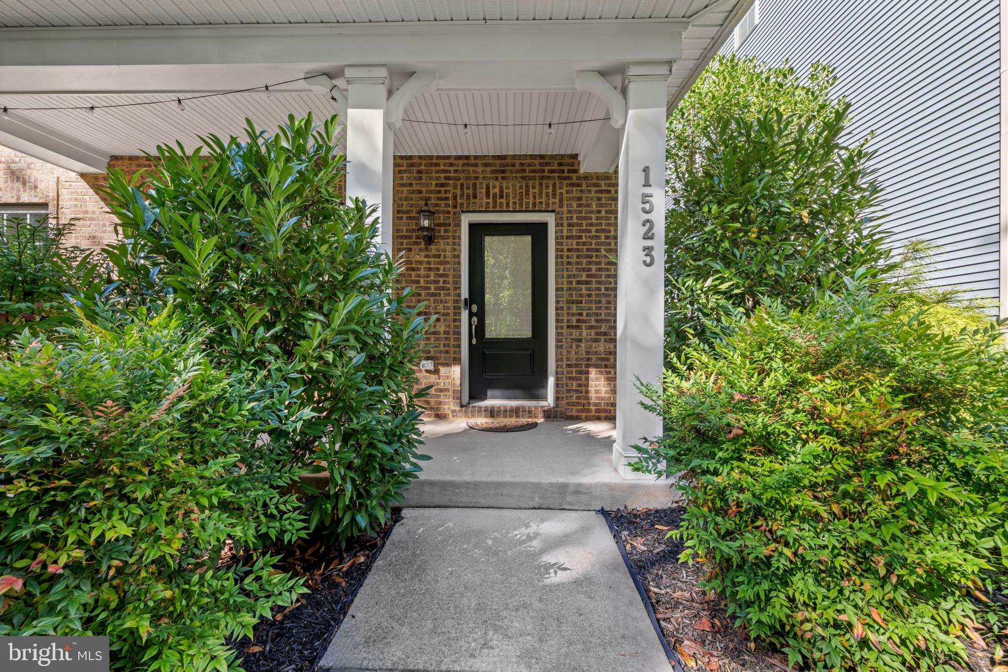 1523 BURNELL DRIVE