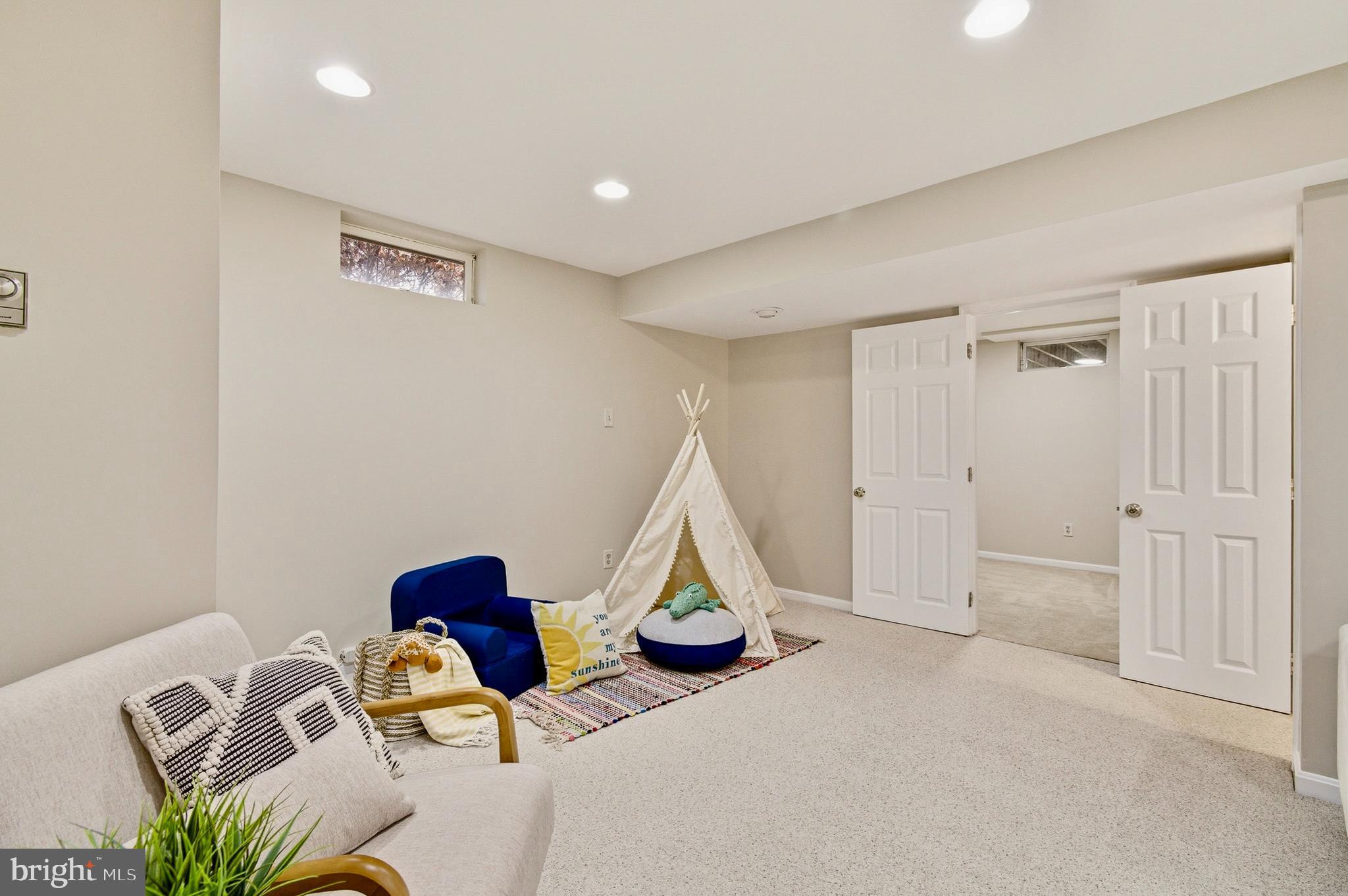 BRAMPTON HILLS - Residential