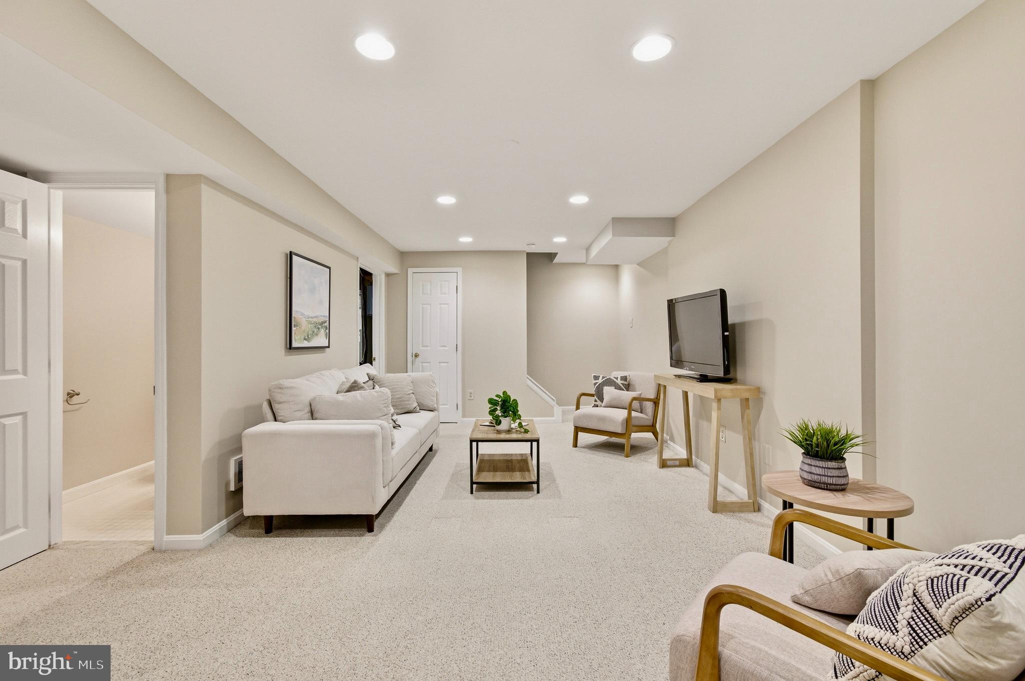 BRAMPTON HILLS - Residential