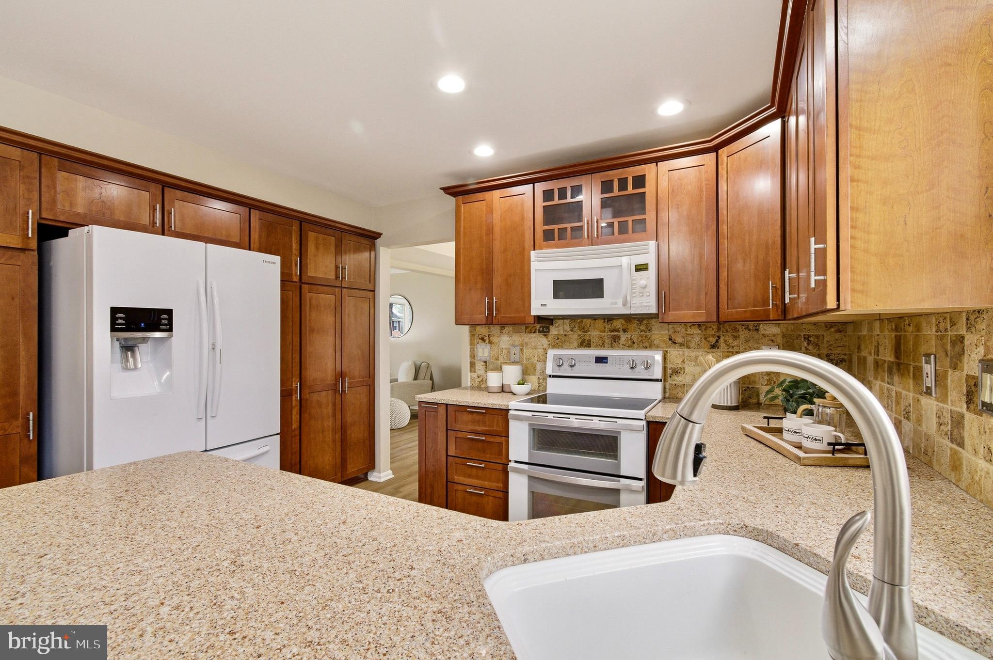 BRAMPTON HILLS - Residential