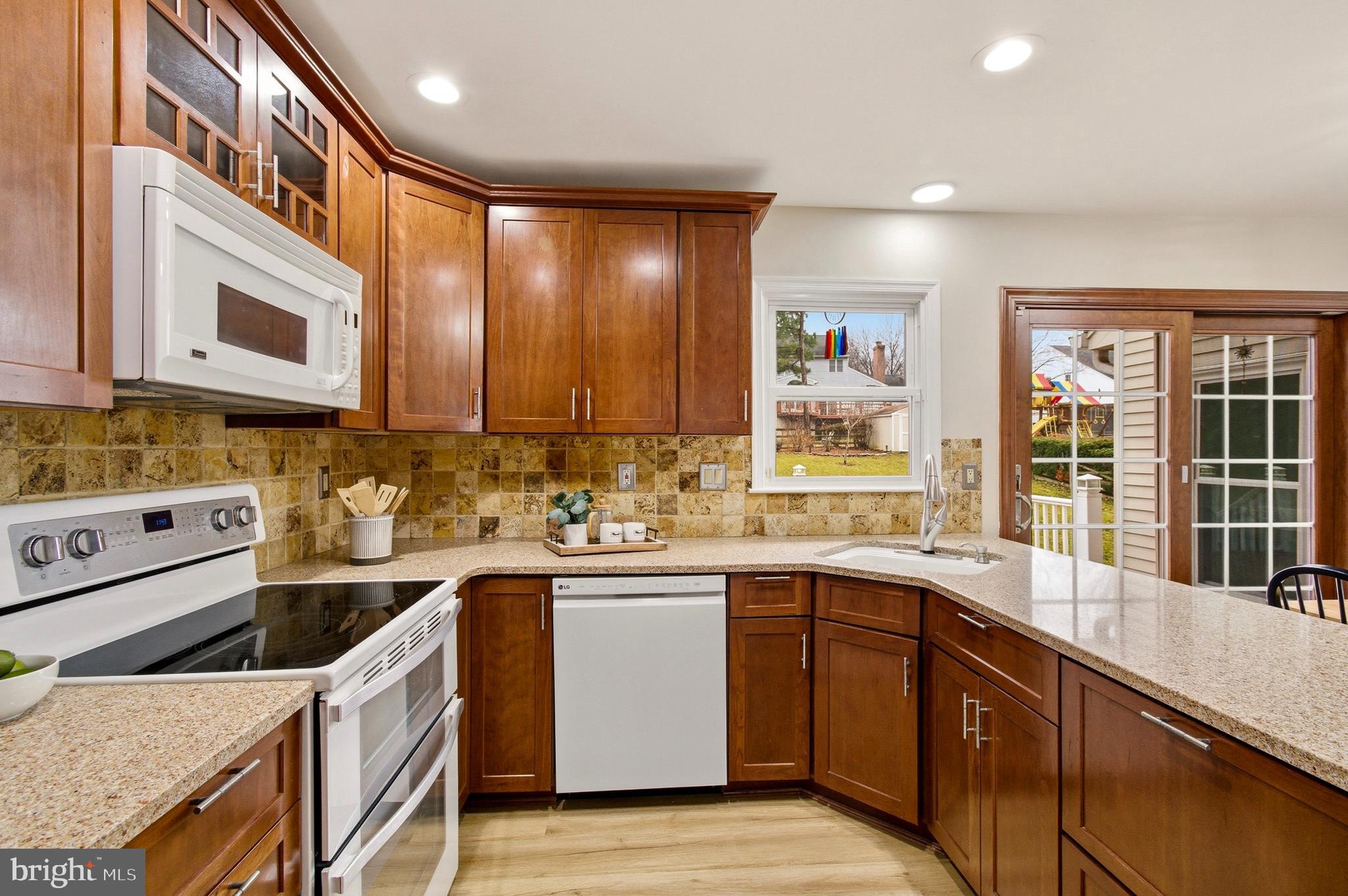 BRAMPTON HILLS - Residential