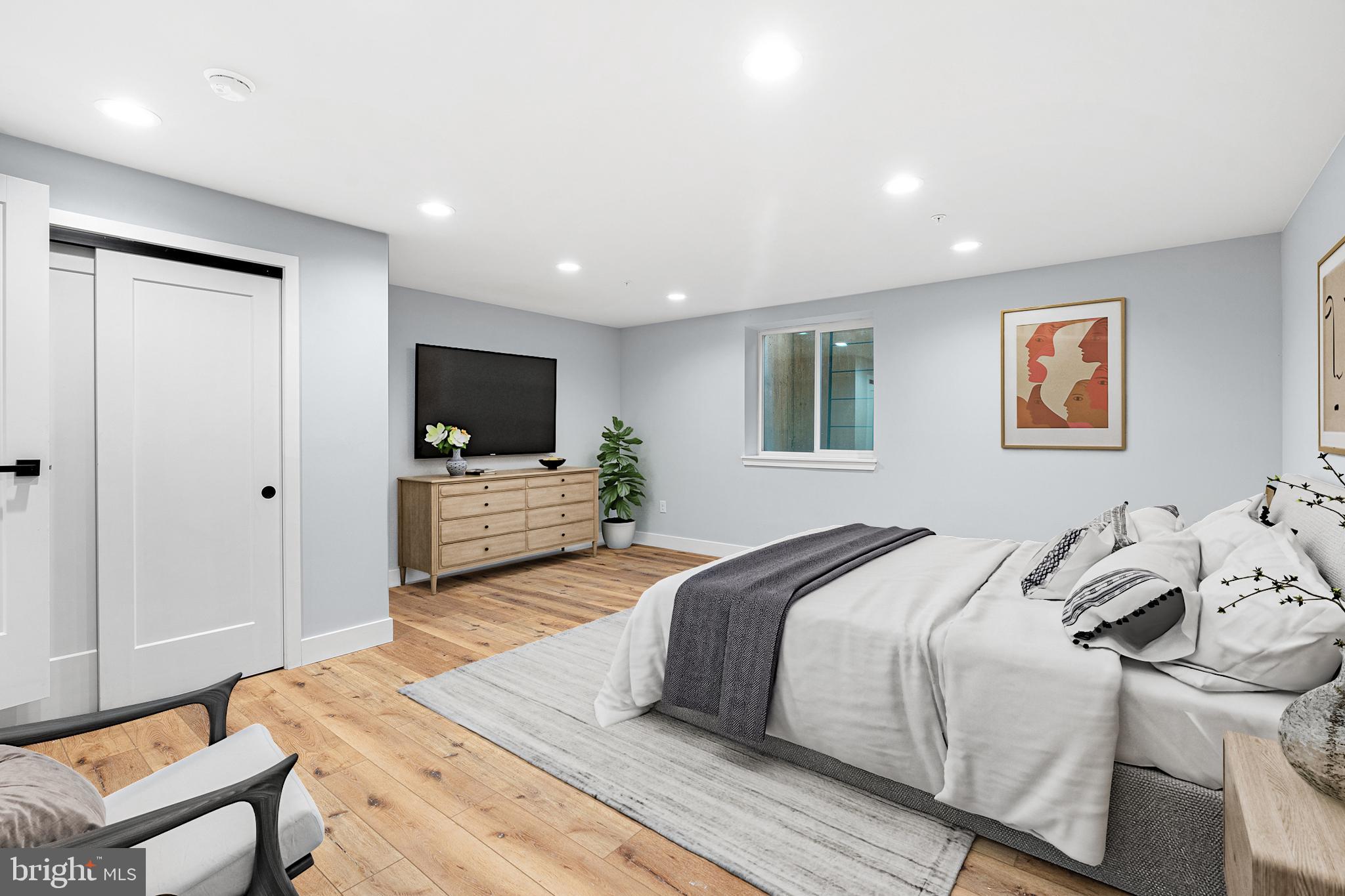 STRAWBERRY MANSION - Residential