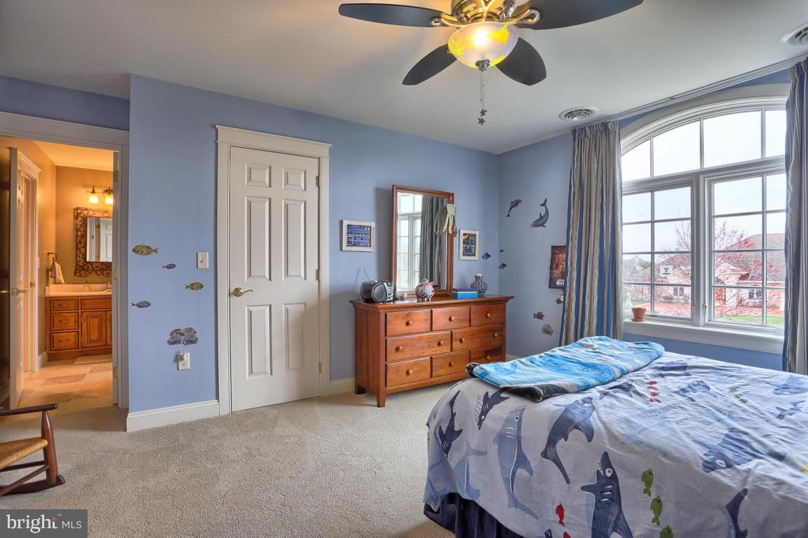 STONEHENGE - Residential