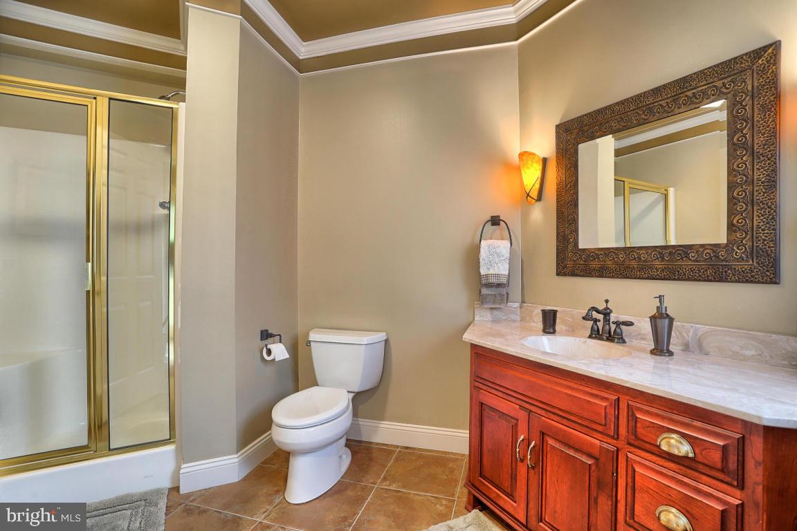 STONEHENGE - Residential