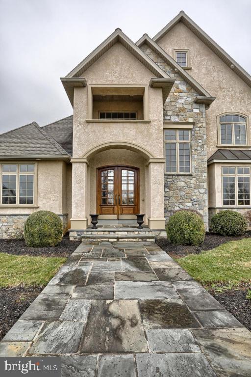 STONEHENGE - Residential