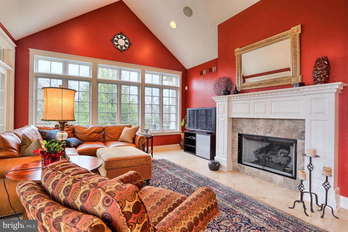 STONEHENGE - Residential