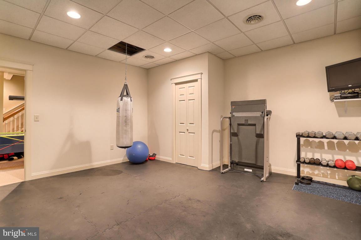 STONEHENGE - Residential