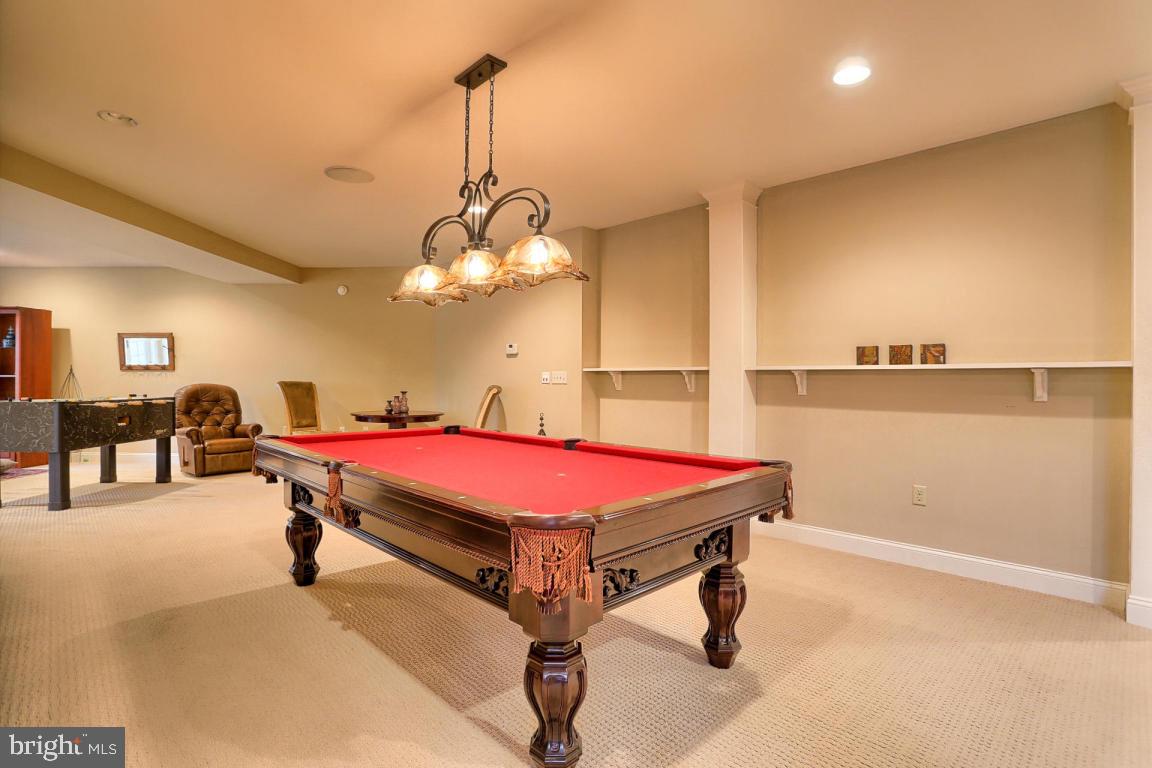 STONEHENGE - Residential