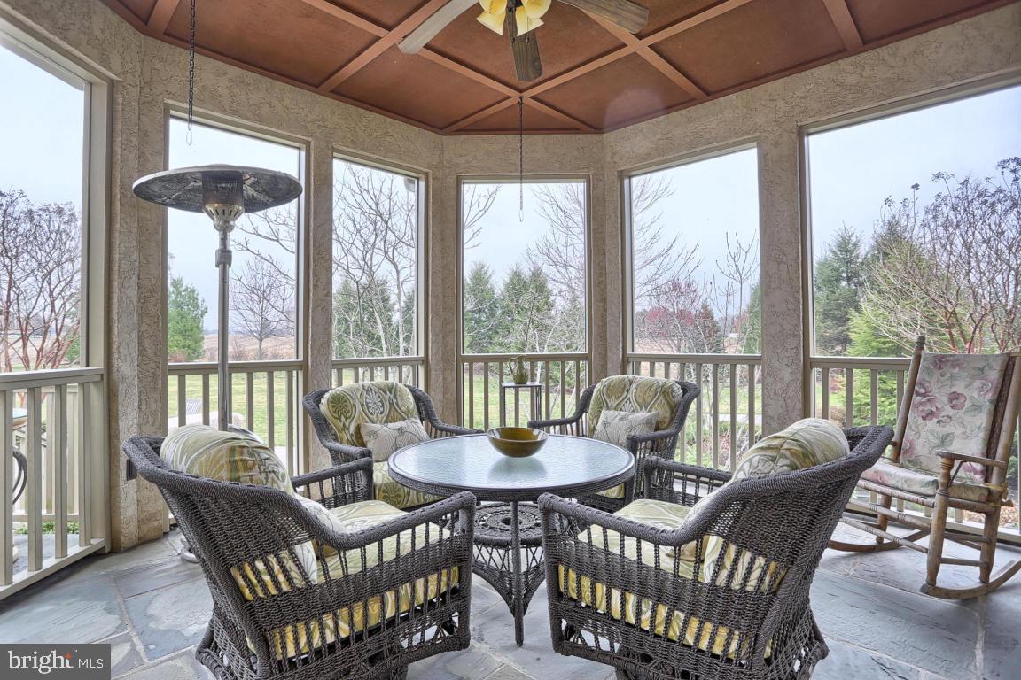 STONEHENGE - Residential