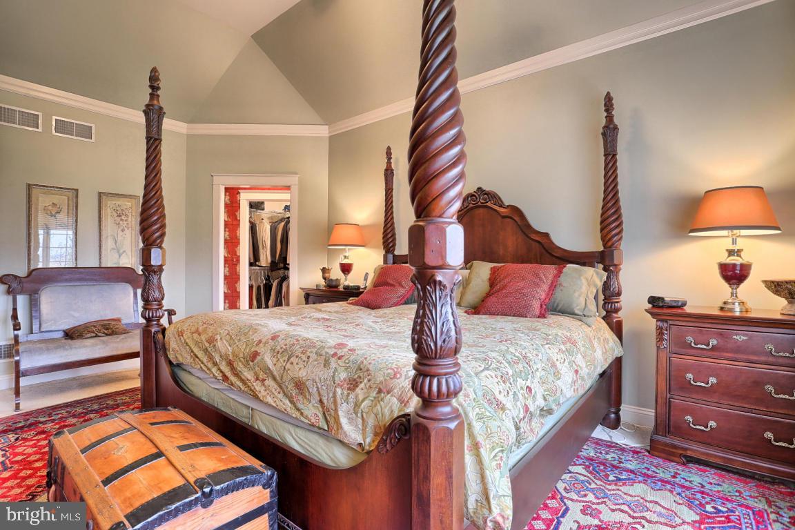 STONEHENGE - Residential