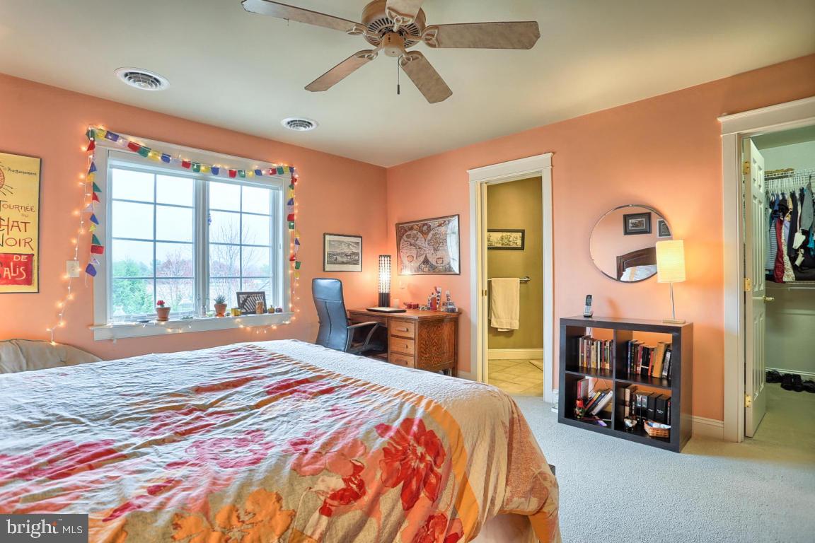 STONEHENGE - Residential